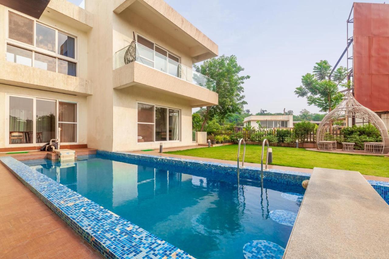 Villa Azul By Stayvista, Offering A Snooker Table, Terrace, Swimming Pool & A Spacious Lawn With A Charming Gazebo For A Perfect Getaway Лонавала Экстерьер фото