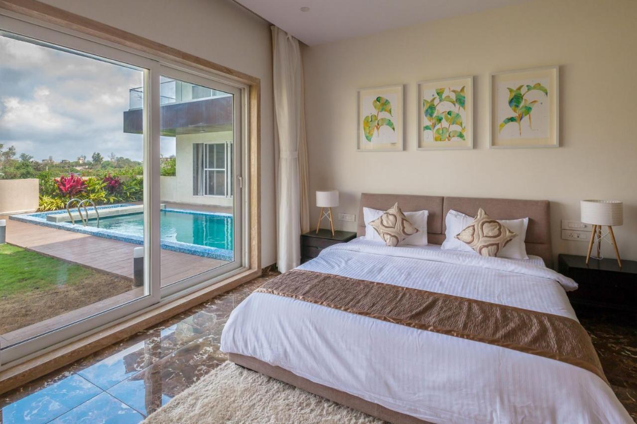 Villa Azul By Stayvista, Offering A Snooker Table, Terrace, Swimming Pool & A Spacious Lawn With A Charming Gazebo For A Perfect Getaway Лонавала Экстерьер фото